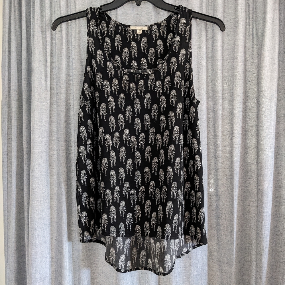 Pleione Top Women's XS Black White Leopard Novelty Print Office Mature Boho